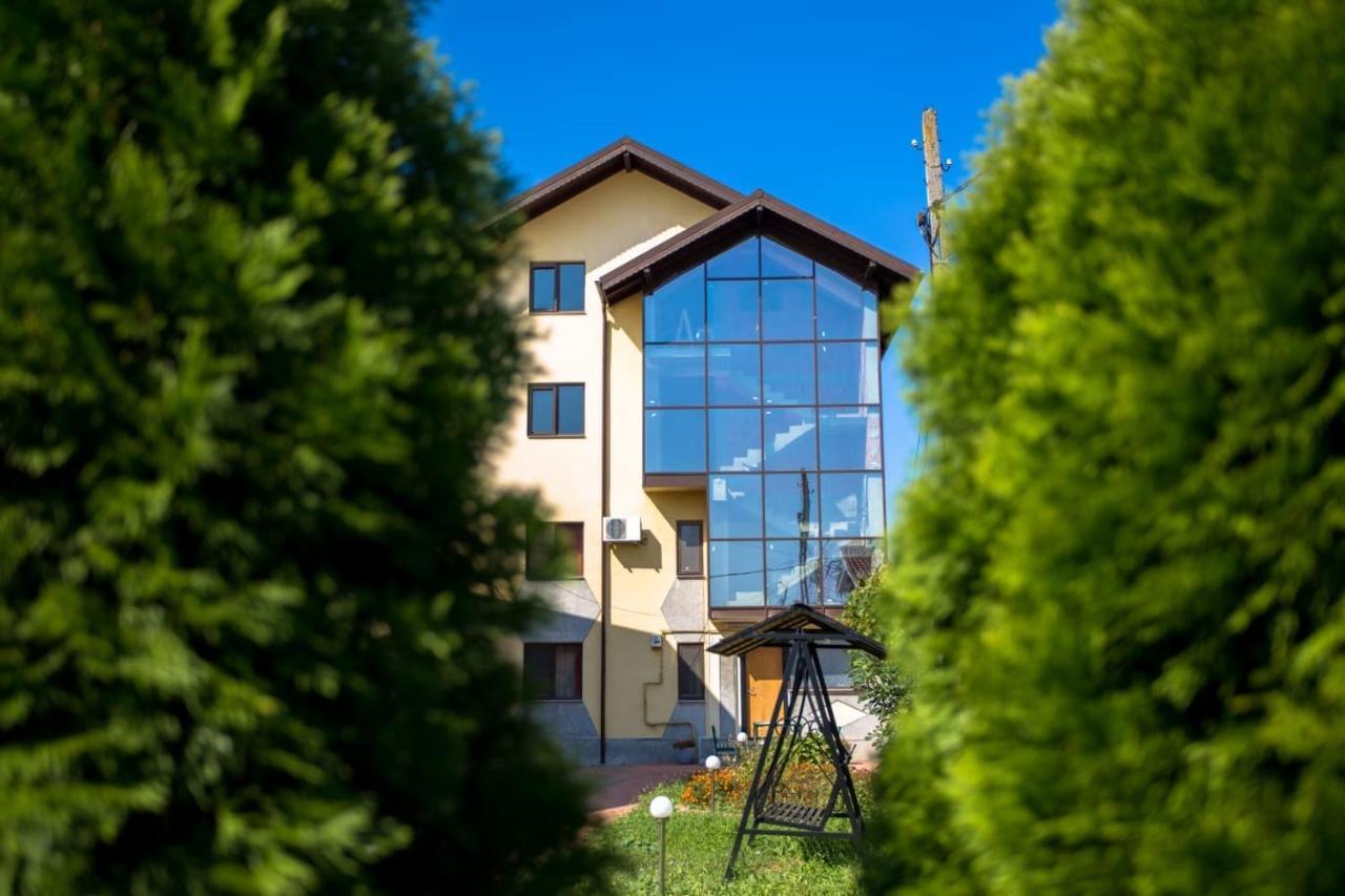 Casa Topazz Târgu Jiu Εξωτερικό φωτογραφία