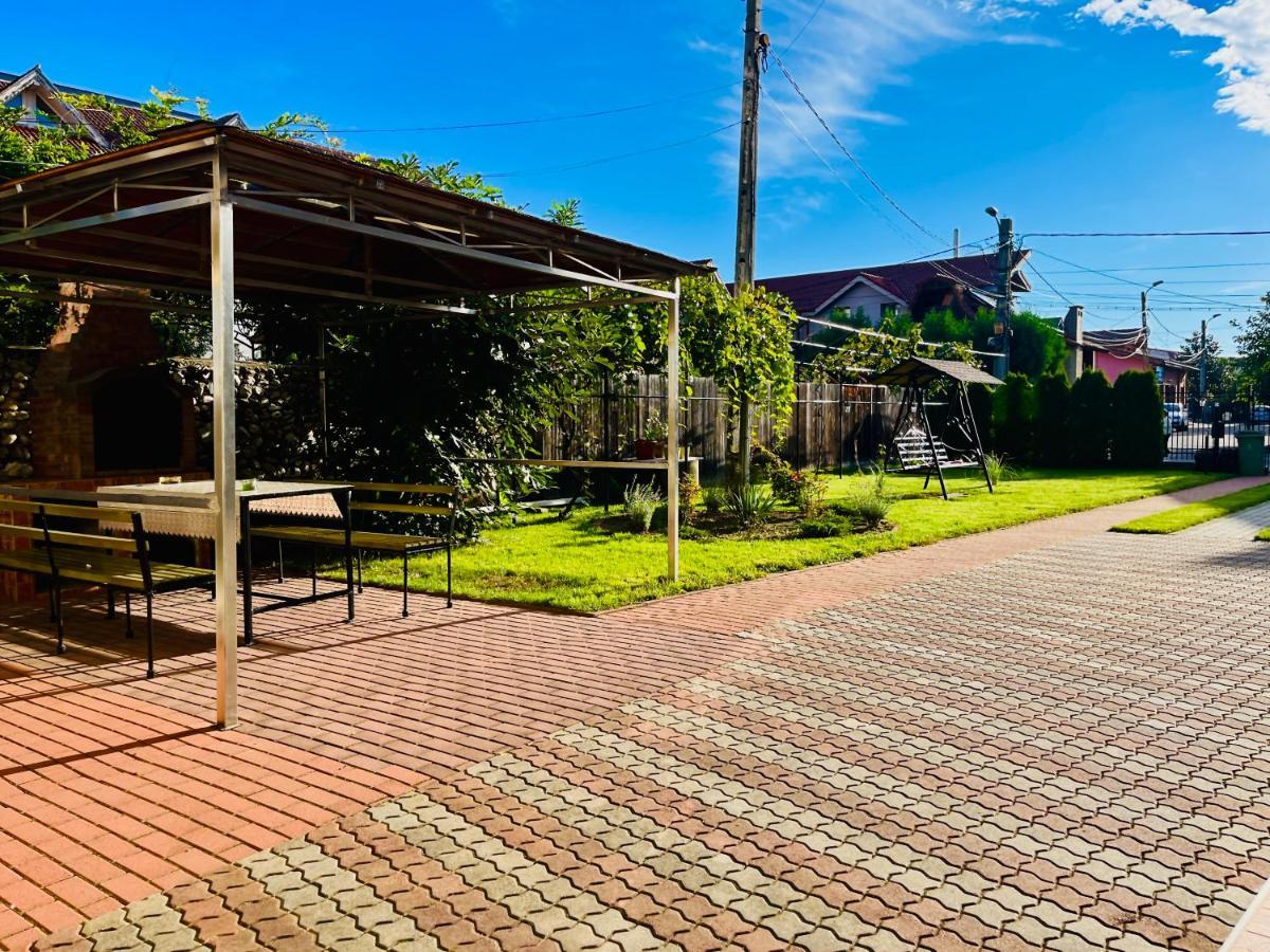 Casa Topazz Târgu Jiu Εξωτερικό φωτογραφία