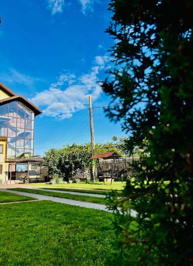 Casa Topazz Târgu Jiu Εξωτερικό φωτογραφία