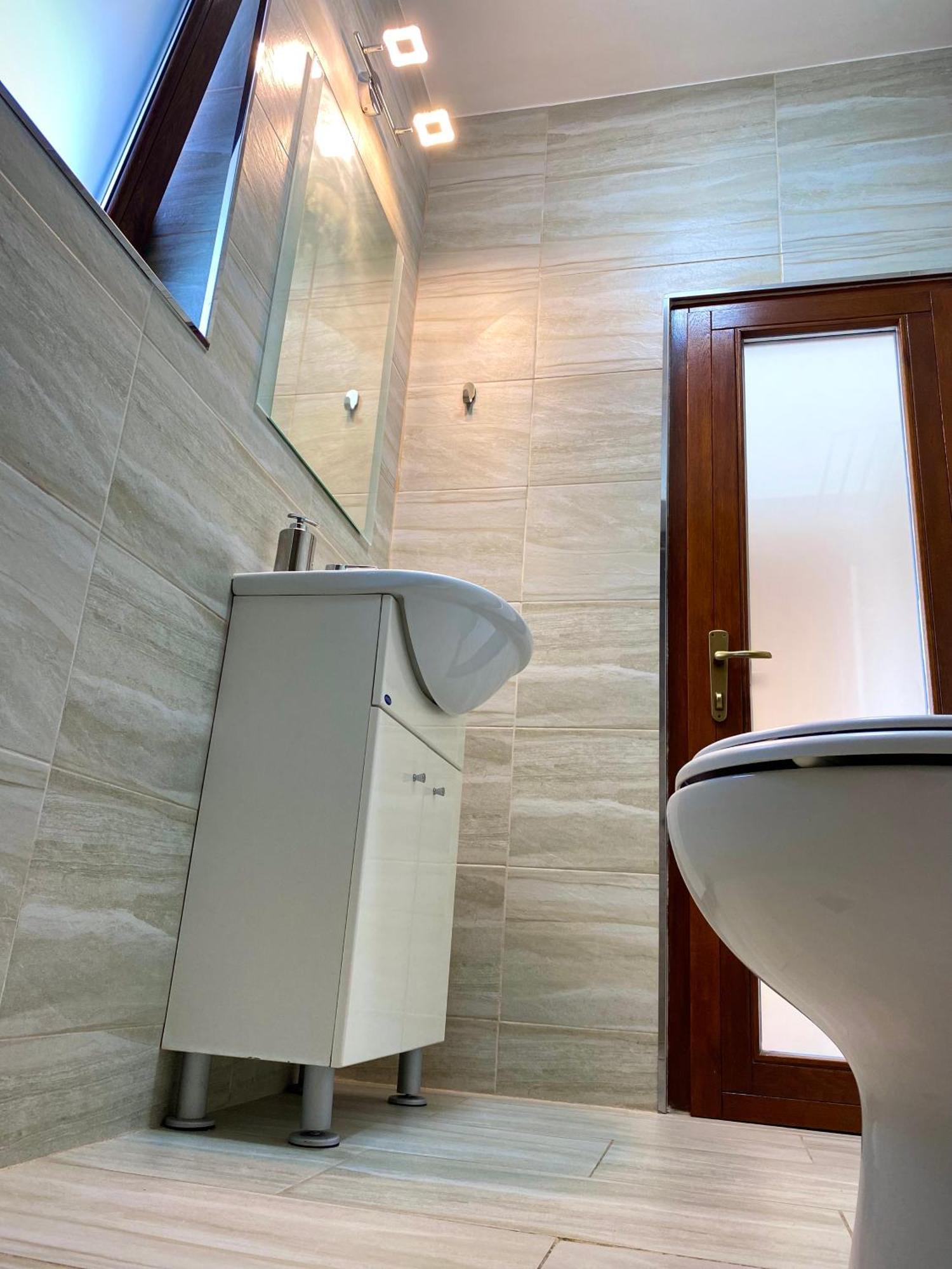 Casa Topazz Târgu Jiu Εξωτερικό φωτογραφία